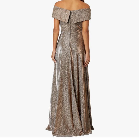 XSCAPE - Gold Sand - Shimmer Glitter off the Shoulder Gown - Size 8. - Picture 4 of 10